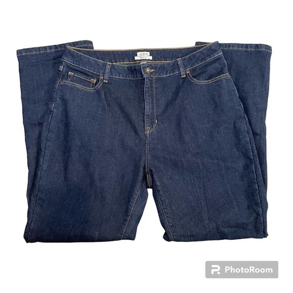 L.L. Bean Fleece Lined Woman's Jeans Classic Fit Straight Leg Size 16R - Picture 3 of 10